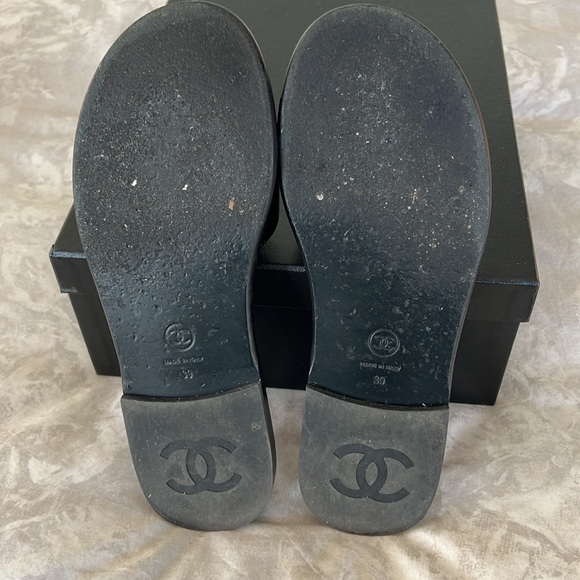 CHANEL Black Patent Leather Slides/Mules/Sandals. Forever classic style- Size 39 - Picture 5 of 10
